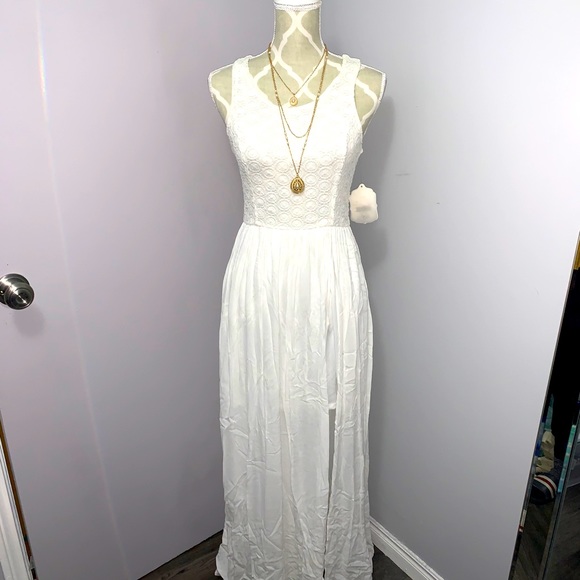 Beautiful High/Low Maxi Dress - Picture 1 of 6